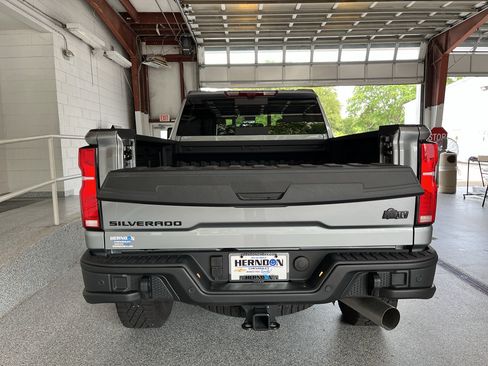 Used 2026 Chevrolet Silverado 2500 ZR2 w/ ZR2 Bison Edition AWD/4WD image 8