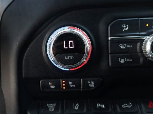 Used 2022 GMC Sierra 2500 Denali image 40