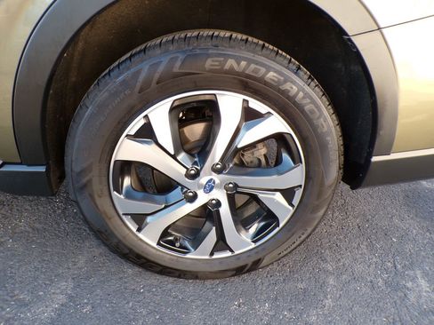 Used 2022 Subaru Outback Limited AWD/4WD image 9