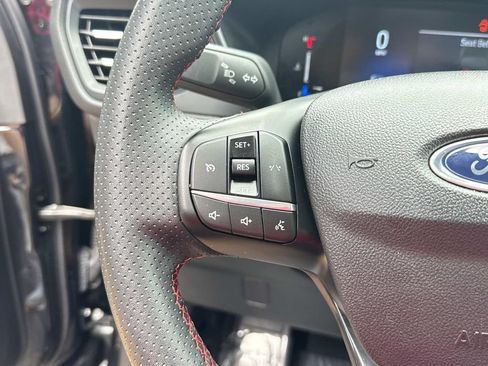 Used 2025 Ford Escape ST-Line FWD image 23