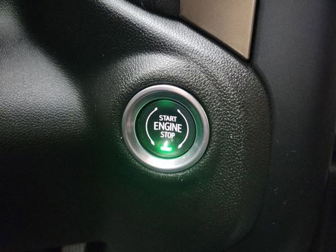 Used 2022 Chevrolet Silverado 2500 High Country image 26