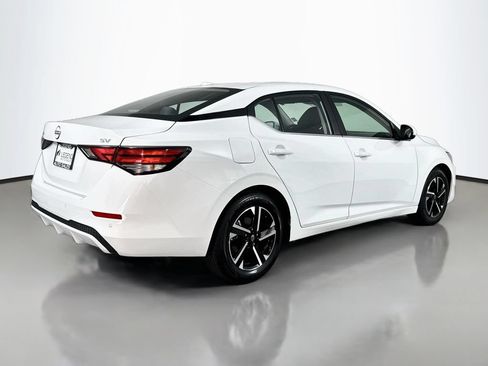 Used 2024 Nissan Sentra SV FWD image 6