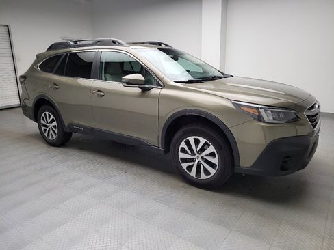 Used 2022 Subaru Outback Premium AWD/4WD image 11