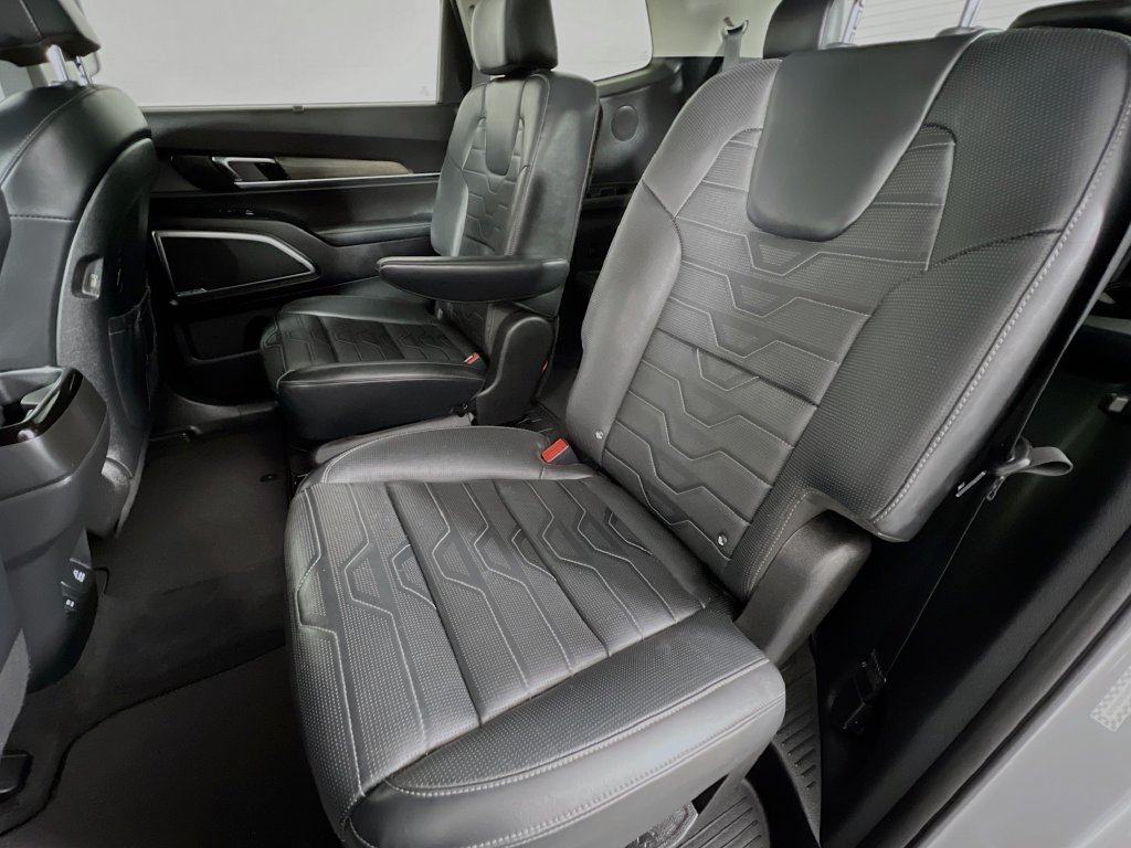 Used 2022 Kia Telluride SX w/ SX Prestige Package AWD/4WD image 27