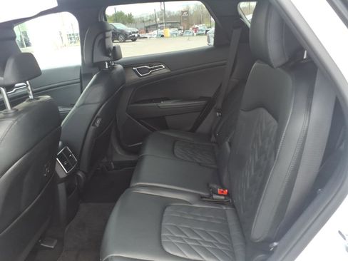 Used 2023 Kia Sportage X-Pro AWD/4WD image 8