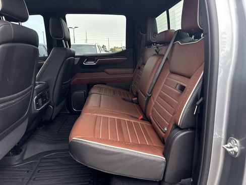 Used 2025 GMC Sierra 1500 Denali Ultimate AWD/4WD image 26