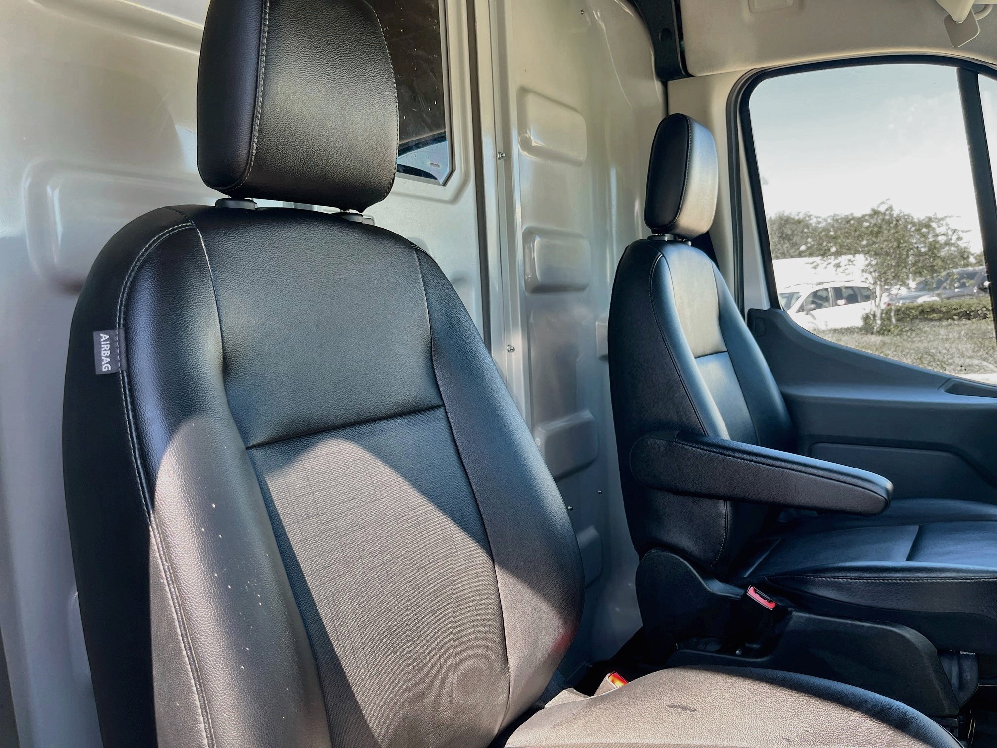 Used 2024 Ford Transit 250 148 High Roof Extended w/ Load Area Protection Package RWD image 30