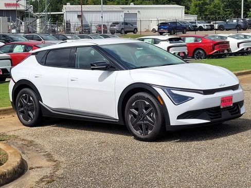 New 2026 Kia EV6 Light RWD image 1