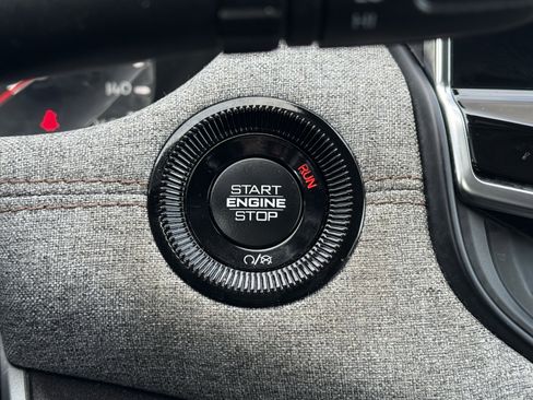 Used 2022 Jeep Compass Latitude image 29