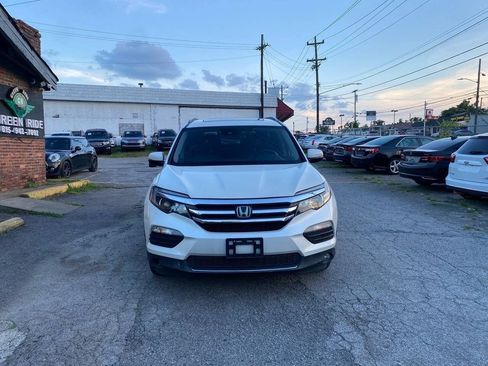 Used 2018 Honda Pilot Touring image 8