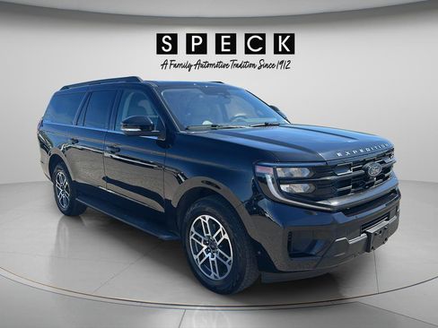 Used 2025 Ford Expedition Max Active AWD/4WD image 14