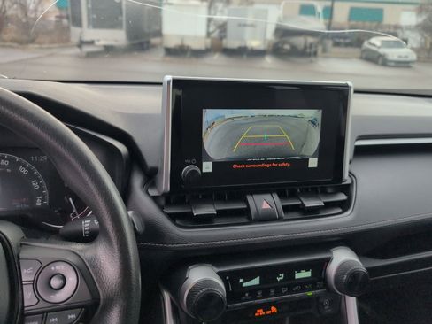 Used 2023 Toyota RAV4 LE image 12