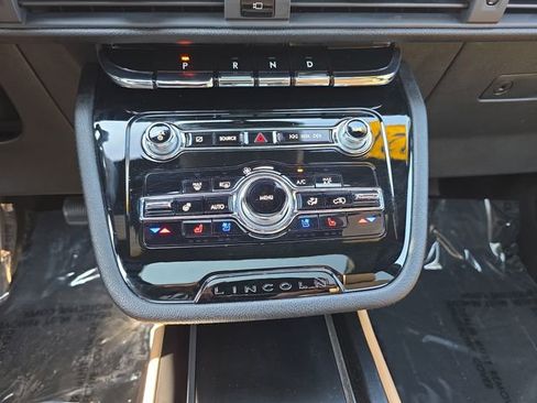 Used 2021 Lincoln Corsair Reserve w/ Equipment Group 201A AWD/4WD image 25