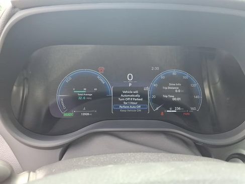 Used 2025 Toyota Sienna XSE w/ XSE Plus Package FWD image 19