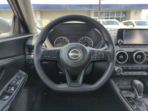 Used 2024 Nissan Sentra S FWD image 16