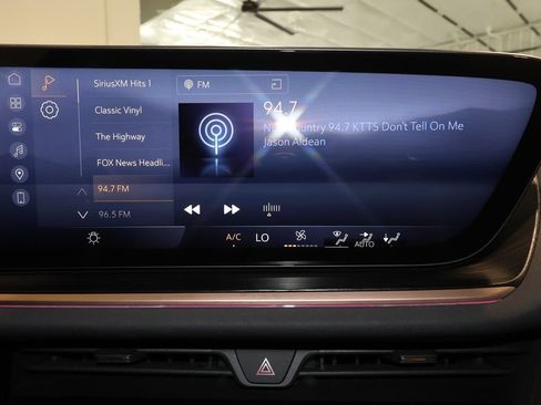 Used 2024 Buick Envision Sport Touring AWD/4WD image 12