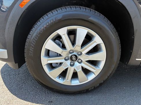 Certified 2025 Hyundai Palisade SEL FWD image 9