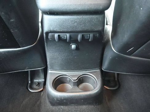 Used 2013 Jeep Wrangler Unlimited Rubicon w/ Connectivity Group AWD/4WD image 23