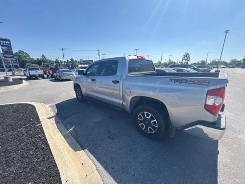 Used 2018 Toyota Tundra SR5 AWD/4WD image 22
