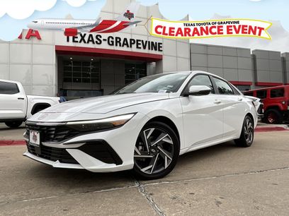 Used 2025 Hyundai Elantra Limited