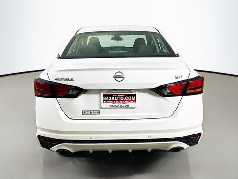 Used 2024 Nissan Altima 2.5 SV w/ SV Premium Package image 6