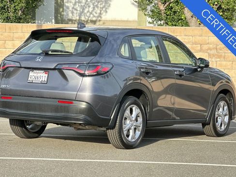 Certified 2023 Honda HR-V LX image 4