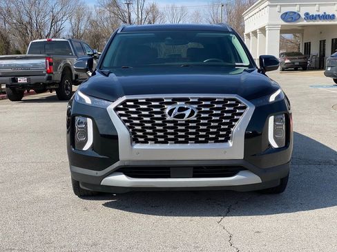 Used 2022 Hyundai Palisade SEL w/ Premium Package image 2