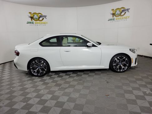 Certified 2025 BMW 230i xDrive Coupe w/ Premium Package AWD/4WD image 8