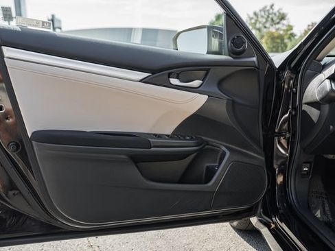 Used 2018 Honda Civic EX image 27