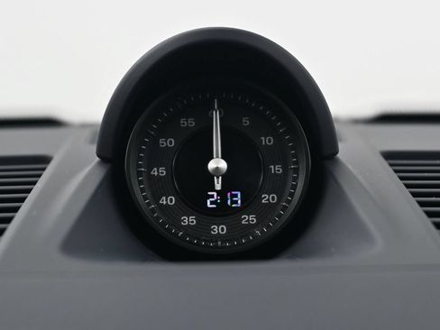 Used 2026 Porsche 911 Carrera GTS RWD image 10