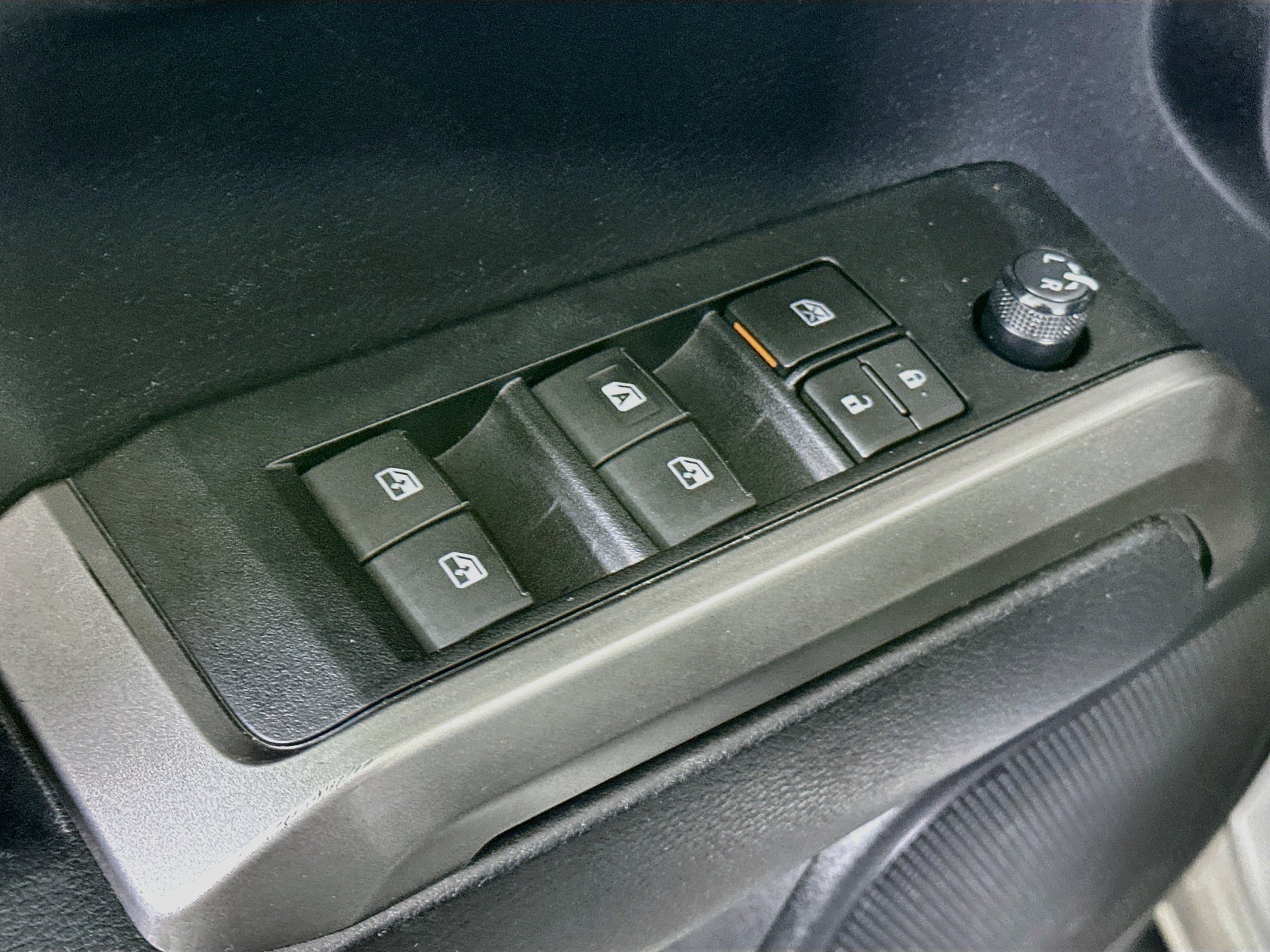 Used 2021 Toyota Tacoma SR5 RWD image 15