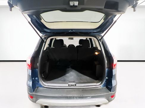 Used 2018 Ford Escape SE image 19