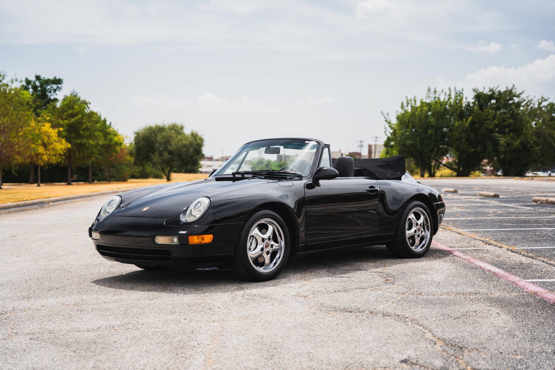 Used 1995 Porsche 911 Carrera RWD image 2
