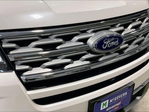 Used 2018 Ford Explorer Limited AWD/4WD image 33