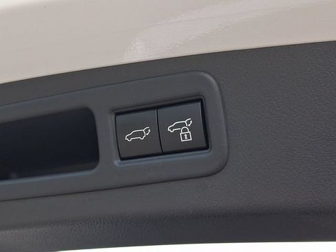 Used 2025 Lexus RX 350 Premium w/ Accessory Package (Z1) FWD image 34