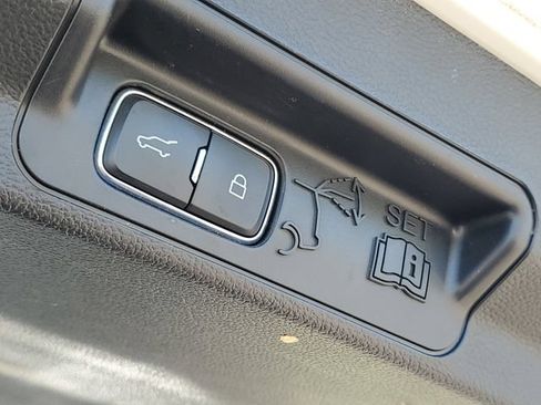 Used 2023 Ford Explorer XLT w/ Equipment Group 202A AWD/4WD image 9
