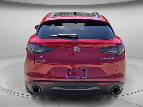 New 2025 Alfa Romeo Stelvio Sprint w/ Convenience Package image 4