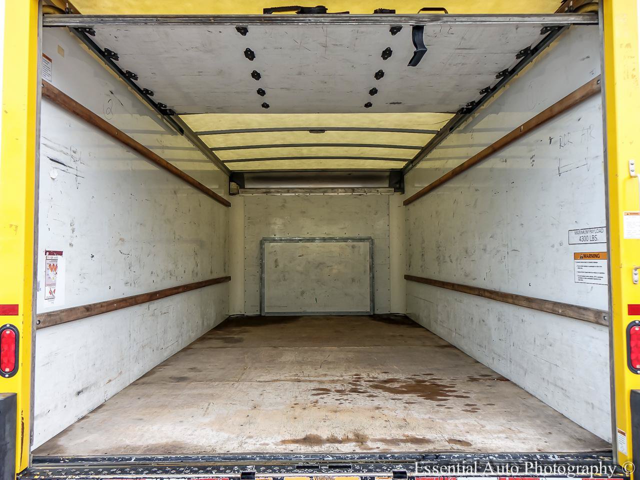 Used 2022 Ford E-350 and Econoline 350 Super Duty RWD image 15