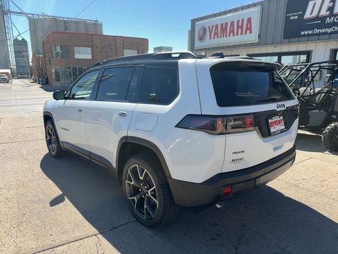 New 2026 Jeep Cherokee Overland w/ Trailer Tow Group AWD/4WD image 9