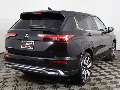 New 2026 Mitsubishi Outlander SE AWD/4WD image 14