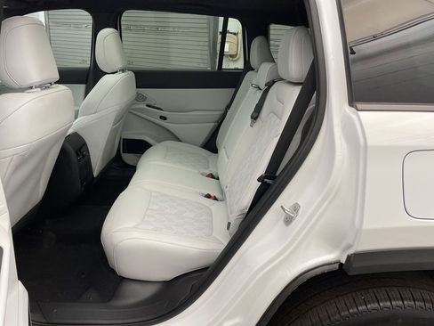 New 2026 Jeep Cherokee Overland AWD/4WD image 18