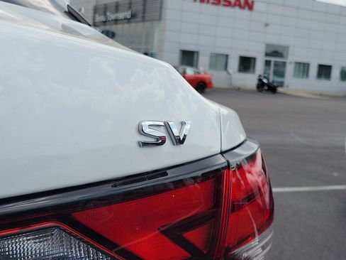 Certified 2024 Nissan Sentra SV FWD image 7