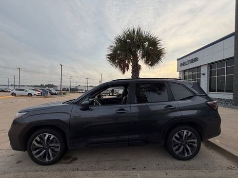 Used 2025 Subaru Forester Touring AWD/4WD image 8