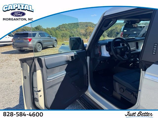 New 2026 Ford Bronco Heritage Edition AWD/4WD image 11