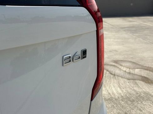 Certified 2023 Volvo XC90 B6 Ultimate w/ Protection Package AWD/4WD image 40