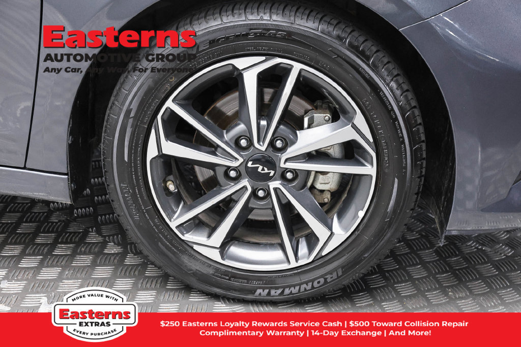 Used 2024 Kia Forte LXS FWD image 31