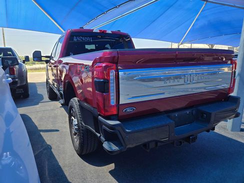 Used 2024 Ford F250 King Ranch w/ FX4 Off-Road Package AWD/4WD image 3