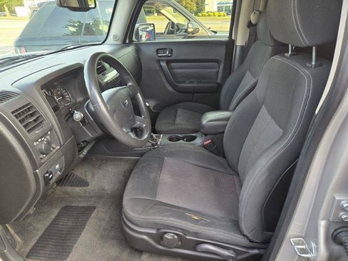 Used 2006 HUMMER H3 AWD/4WD image 12