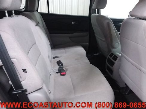 Used 2018 Honda Pilot EX image 16