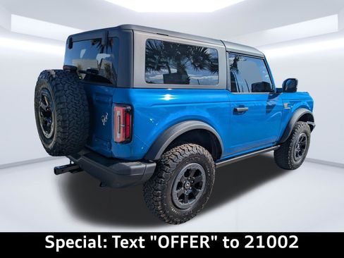 Used 2023 Ford Bronco Badlands image 2